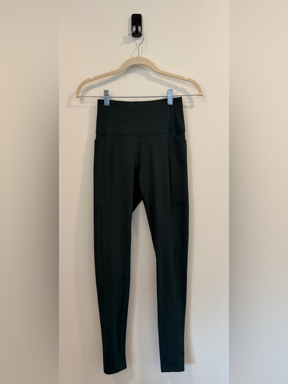 Girlfriend Collective High-Rise Legging 28” in Dark Green | XSmall
